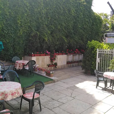 нотел релакс Hotell *